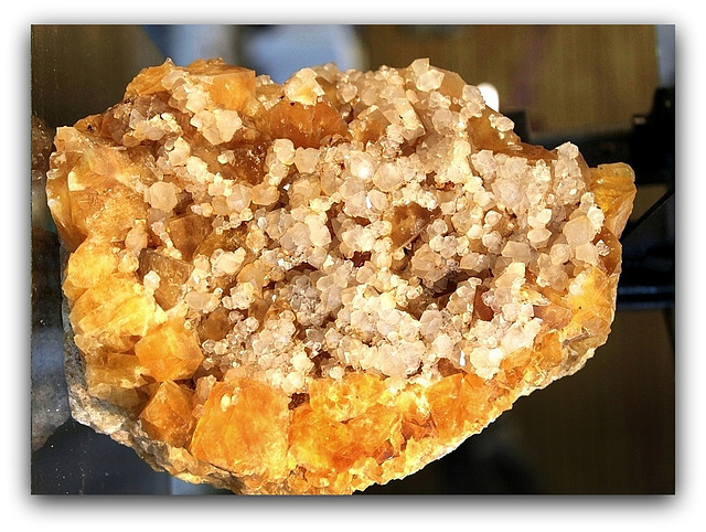 Calcite sur Fluorite jaune - Vensat