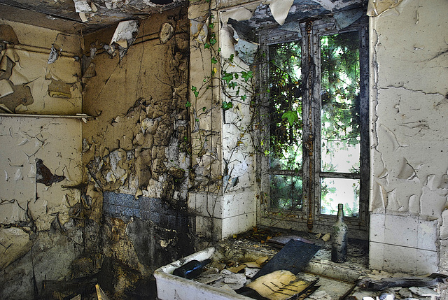 Notre chambre d'hôtes ( suite ) , la salle d'eau , savonnette non fournie .