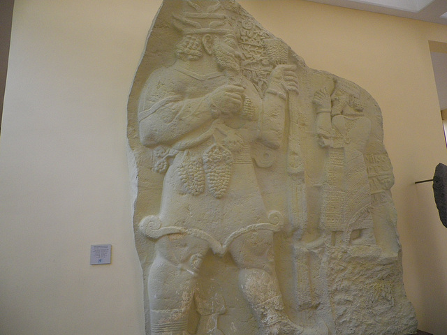 Bas-relief monumental