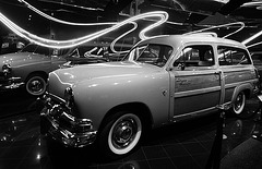 1951 Ford Country Squire - Petersen Automotive Museum (7971A)
