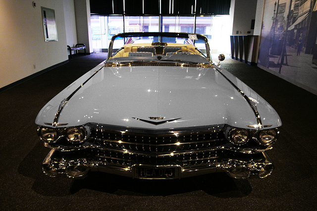 1959 Cadillac Series 62 Convertible - Petersen Automotive Museum (8026A)