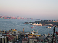 En haut de la tour : vers Topkapi