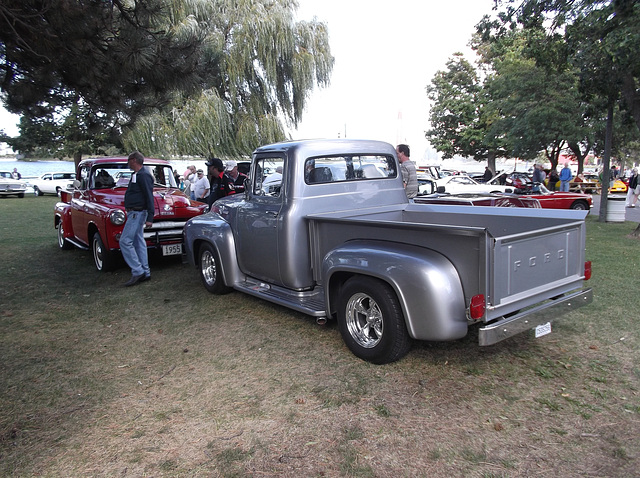 Camion Ford du passé / Ford truck from the past - 9 septembre 2012