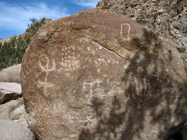 Petroglyphs (104812)