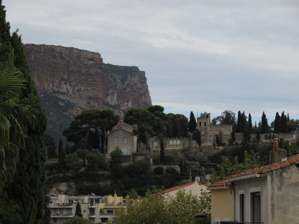 Looking back to Cassis