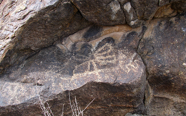 Petroglyphs (113831)