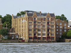 oliver's wharf, wapping, london