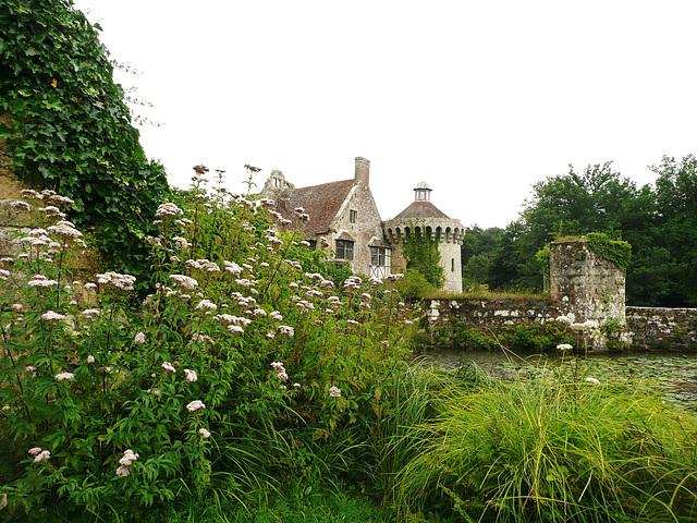 scotney castle