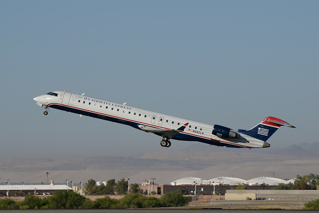 U.S. Airways Canadair CL-600 N942LR