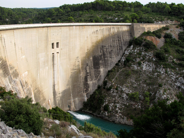 Le barrage de Bimont