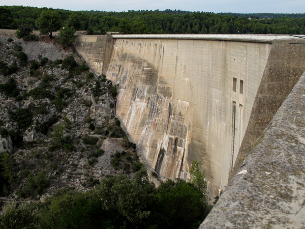 Le barrage de Bimont