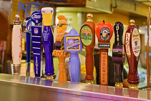 Beer Taps – The Original Hot Dog Shop, Forbes Avenue, Pittsburgh, Pennsylvania