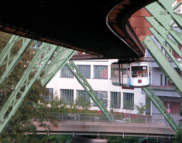 Suspension Line in Wuppertal, Germany | Schwebebahn Wuppertal, Deutschland