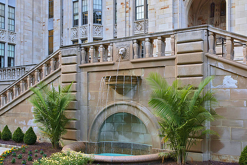 The Font of Learning – Cathedral of Learning, University of Pittsburgh, Forbes Avenue, Pittsburgh, Pennsylvania