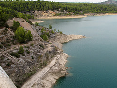 Lac du barrage de Bimont
