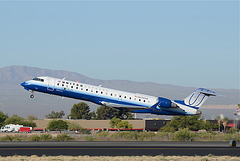 United Airlines Canadair CL-600 N708SK