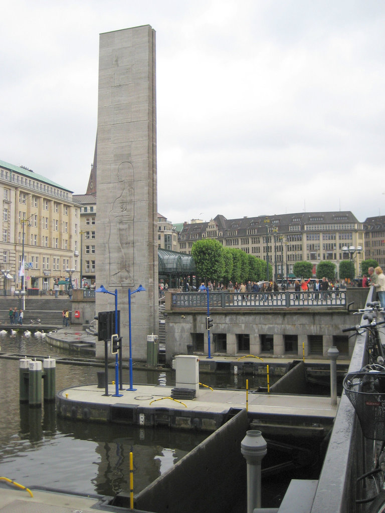 Schleuse zwischen Binnenalster und Kleiner Alster