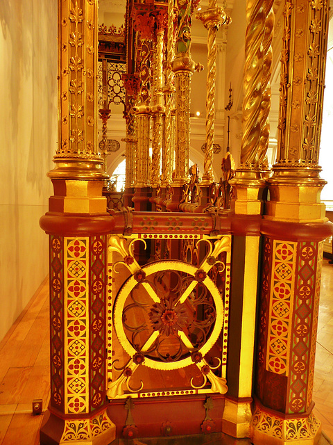 v and a museum, scott's hereford cathedral screen