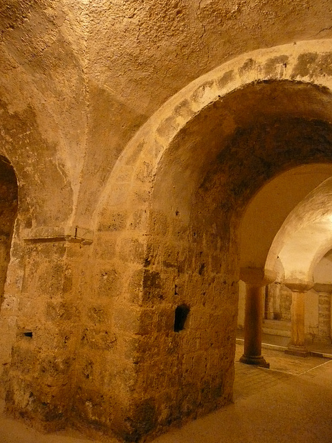 rochester cathedral c11 crypt