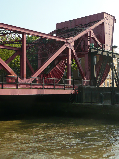 rotherhithe bascule bridge