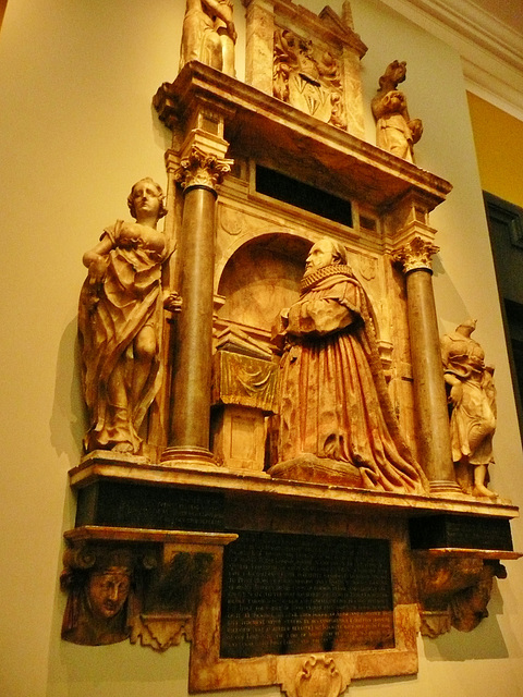 v+a, c17 tomb by stone
