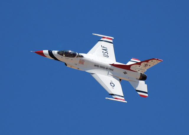 USAF Thunderbird General Dynamics F-16 Fighting Falcon