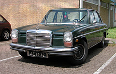 Merc spot: 1970 Mercedes-Benz 250 Automatic (American version)