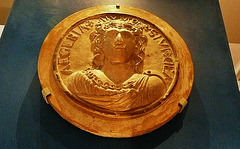 v+a museum, plaster roundel