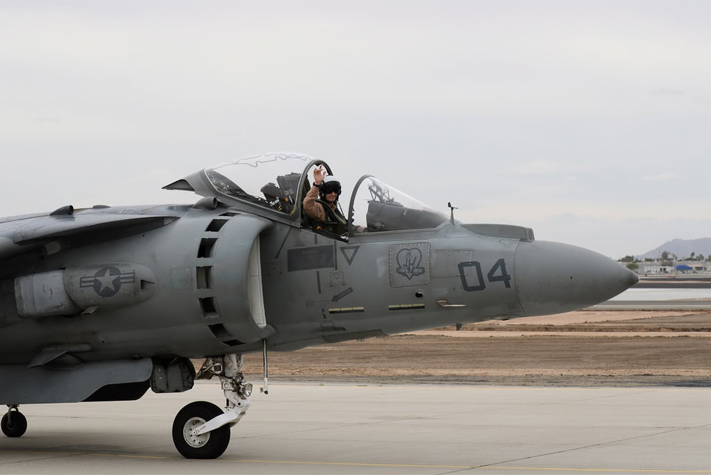 Boeing McDonnell Douglas AV-8B Harrier 165585