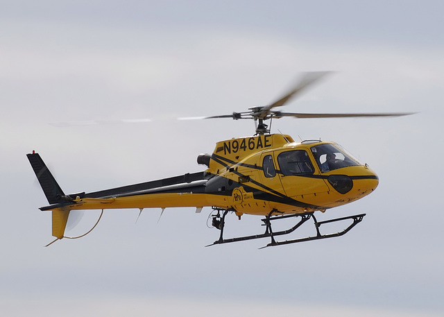 Eurocopter AS350 N946AE