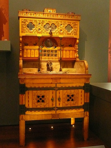 v+a, burges washstand