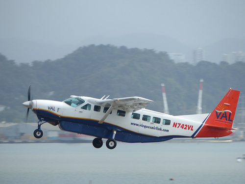 N742VL departing Isla Grande - 8 March 2014