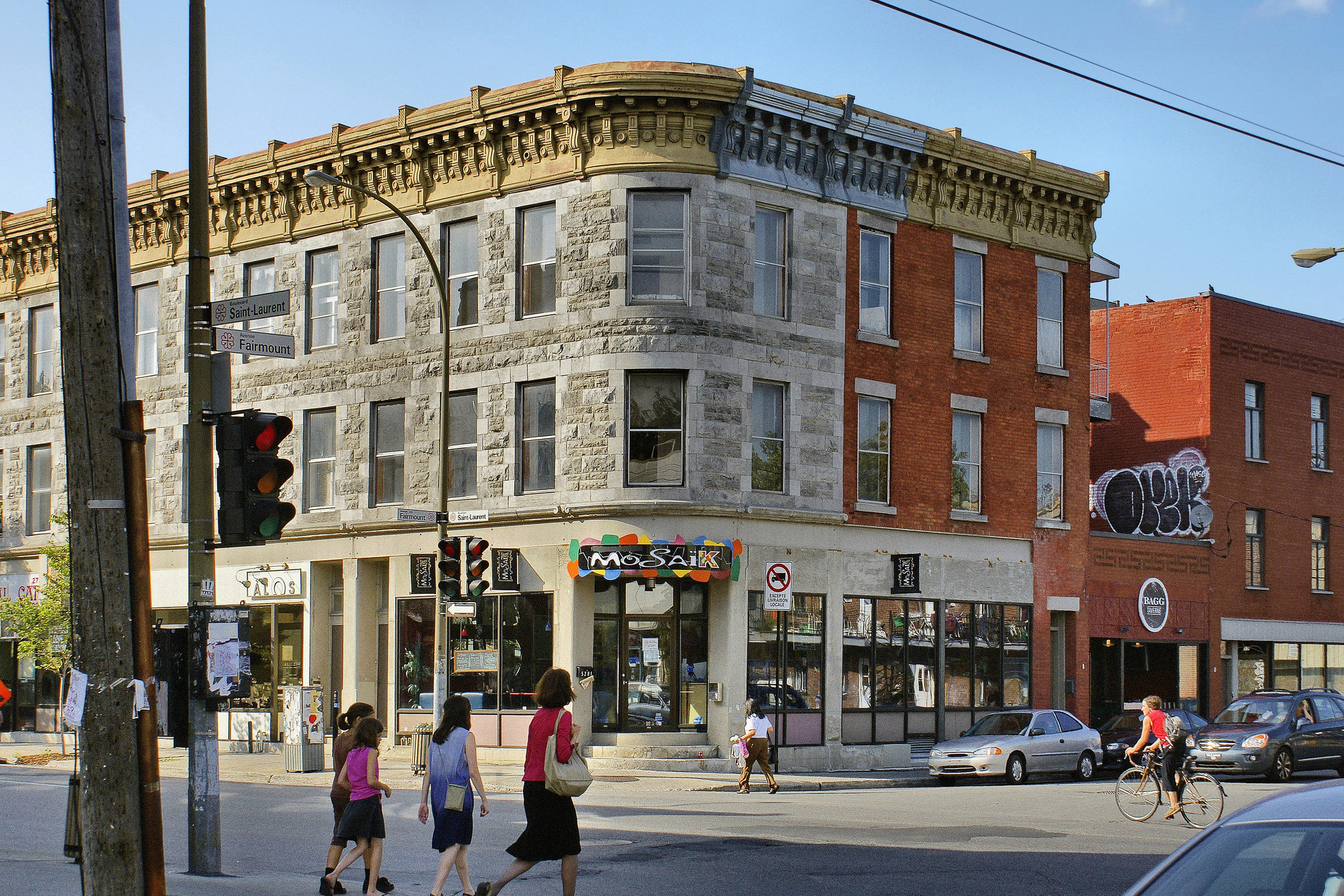 Fairmount and Saint-Laurent – Montréal, Québec