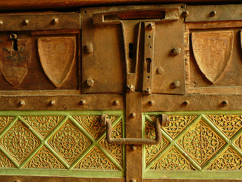 newport church, essex,this c13 chest with its lid painted inside as a reredos seems to have been a portable altar of some sort, despite the rulings against wooden rather than stone altars. it seems to date from c.1280 or so, but has been restored and re-l