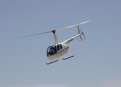 Robinson R44 N144BZ