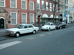 Cars: 1980 Mercedes-Benz 200 D – 1972 Volkswagen Beetle – 2005 Mercedes-Benz S 500