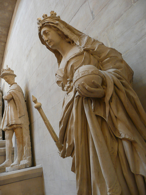 guildhall chapel statues, london