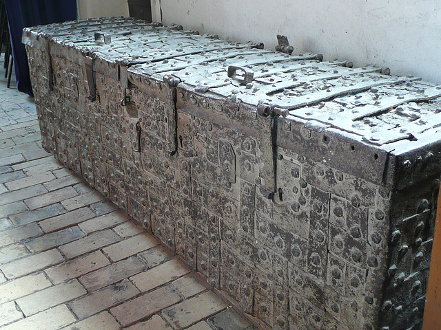 whittlesford church chest