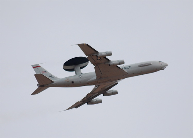 Boeing E-3B Sentry 77-0352