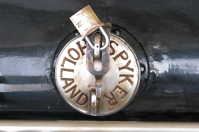 National Oldtimer Day in Holland: Tank cap of a 1921 Spyker C4