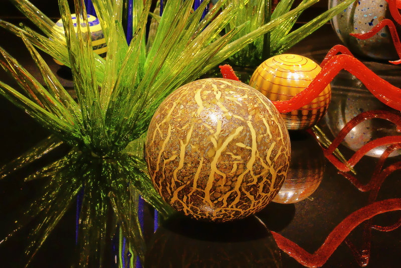 A Glass Christmas Tree? – Chihuly's "Mille Fiori", Museum of Fine Arts, Boston, Massachusetts