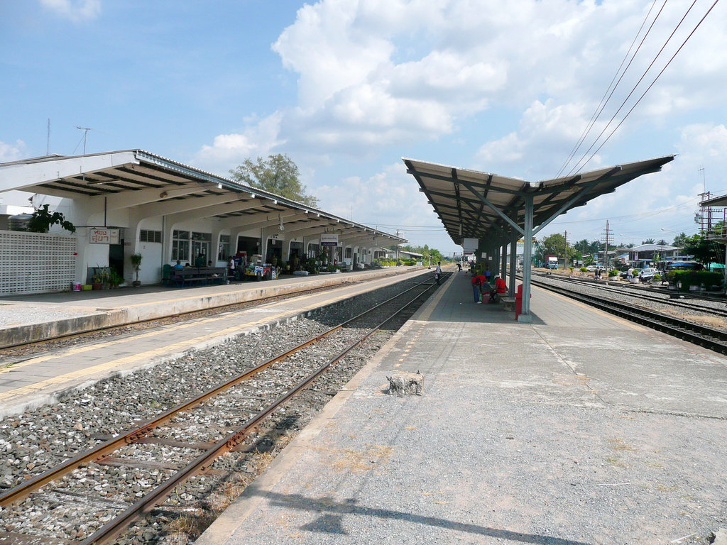 Thanonchira Jn