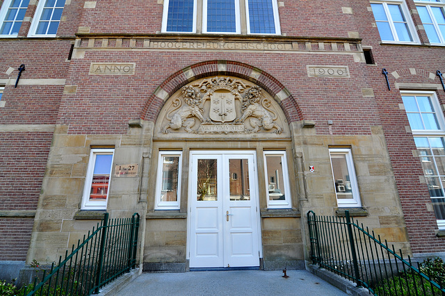 Entrance to the former Hoogere Burgerschool in Haarlem