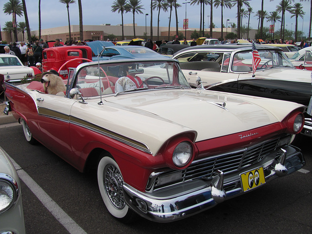 1957 Ford Fairlane 500 Sunliner