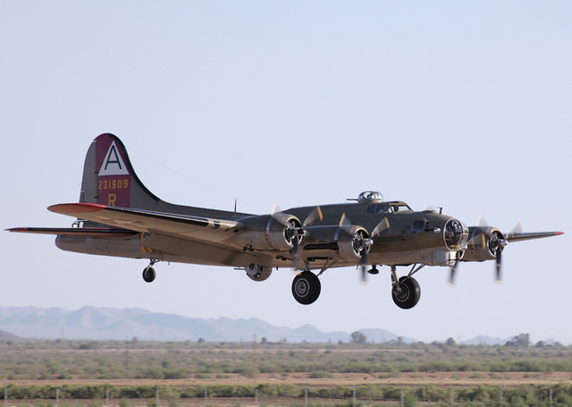 Boeing B-17G Flying Fortress N93012