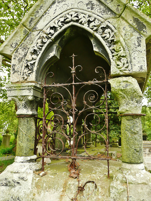 kensal green cemetery, london