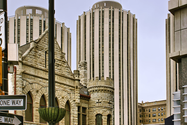 One Way Street – Forbes Avenue, Pittsburgh, Pennsylvania