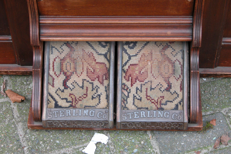 What people throw away after they buy an iPod: Mouse-proof harmonium of the Sterling Company, Derby, CT, USA