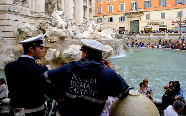 Rome Honeymoon Fuji XE-1 Trevi Fountain 5