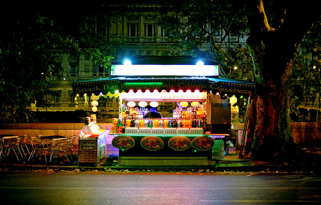 Rome Honeymoon Fuji XE-1 Night snack van 1